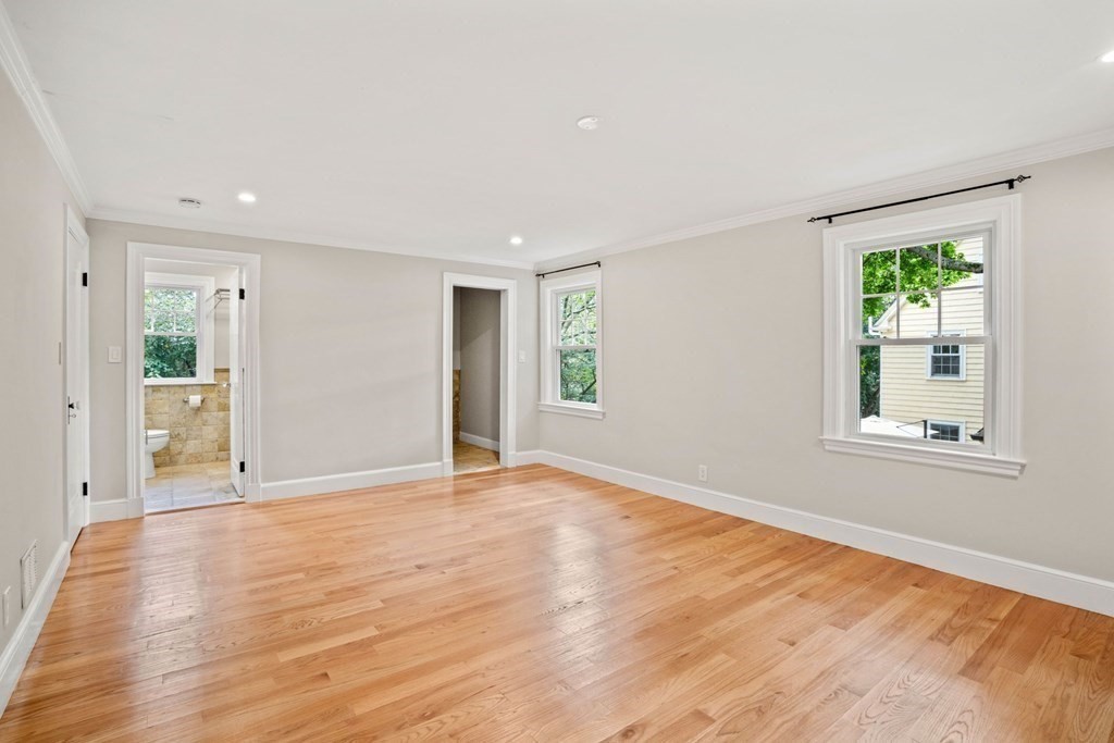 45 Alberta Road Brookline, MA 02467 - Photo 17 of 36