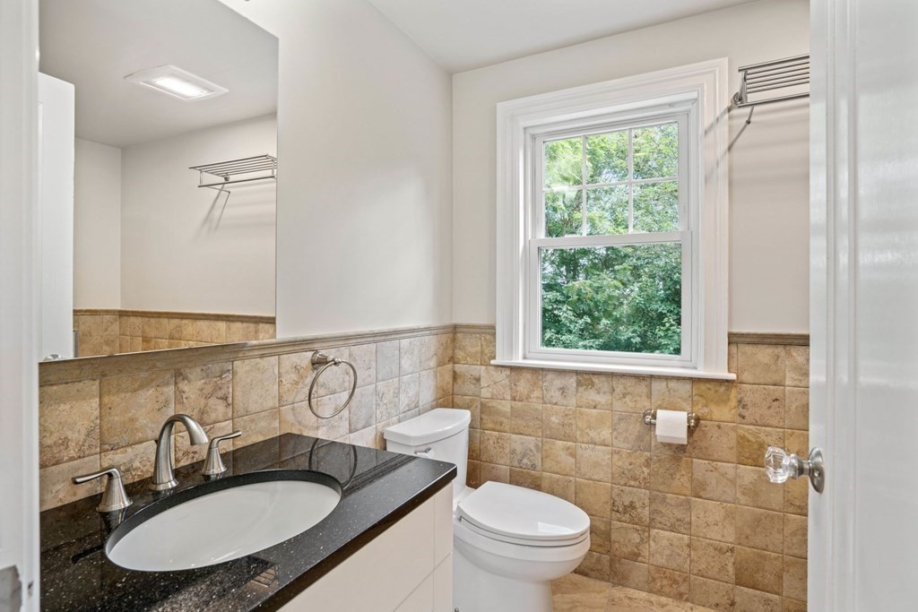 45 Alberta Road Brookline, MA 02467 - Photo 18 of 36