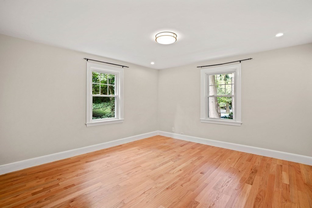 45 Alberta Road Brookline, MA 02467 - Photo 22 of 36