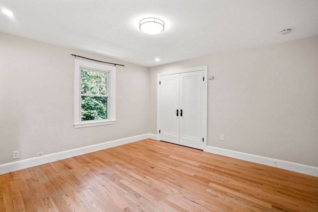 45 Alberta Road Brookline, MA 02467 - Photo 23 of 36