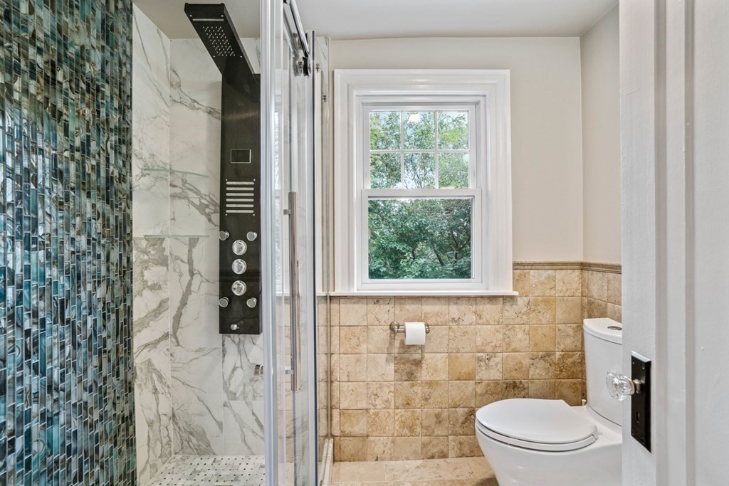 45 Alberta Road Brookline, MA 02467 - Photo 25 of 36