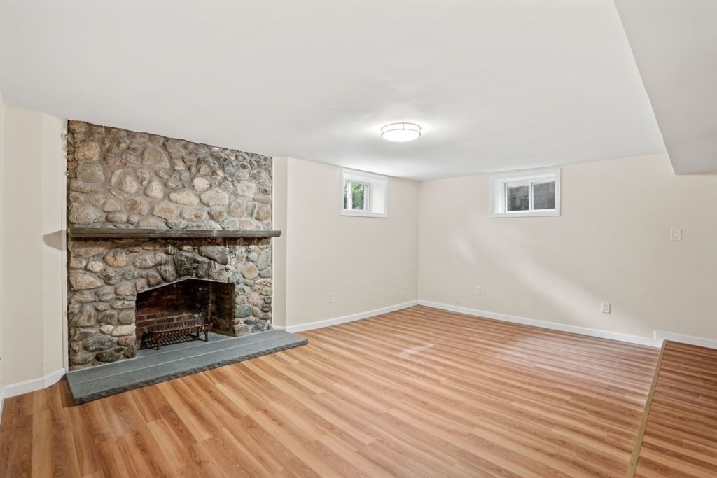 45 Alberta Road Brookline, MA 02467 - Photo 31 of 36