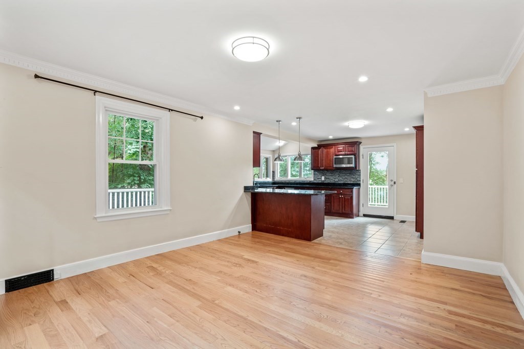 45 Alberta Road Brookline, MA 02467 - Photo 8 of 36