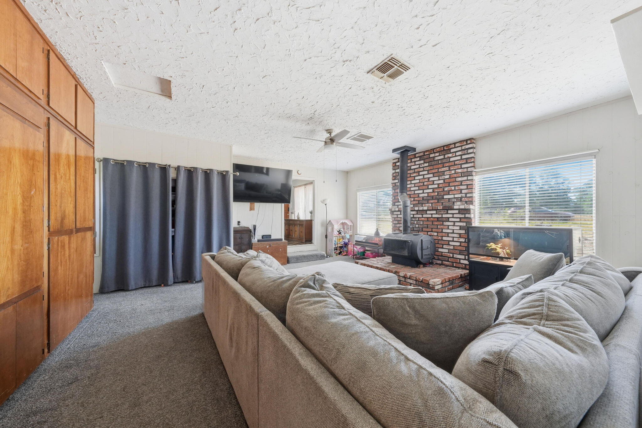 22189 Old Alturas Road Redding, CA 96003 - Photo 3 of 70 a living room with furniture and a large window