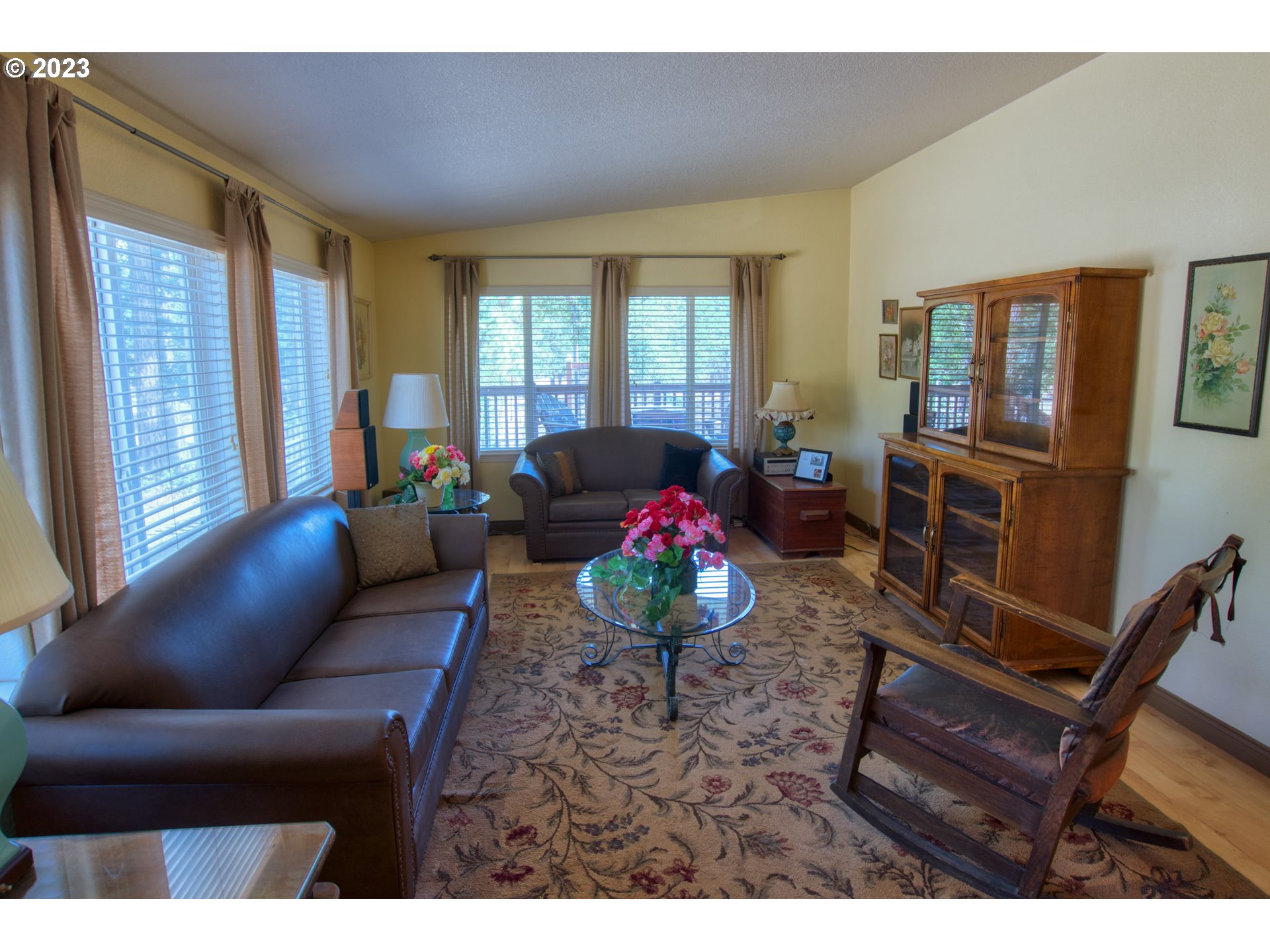 121 Pinto Pony Road Goldendale, WA 98620 - Photo 3 of 35 Gallery Image 3