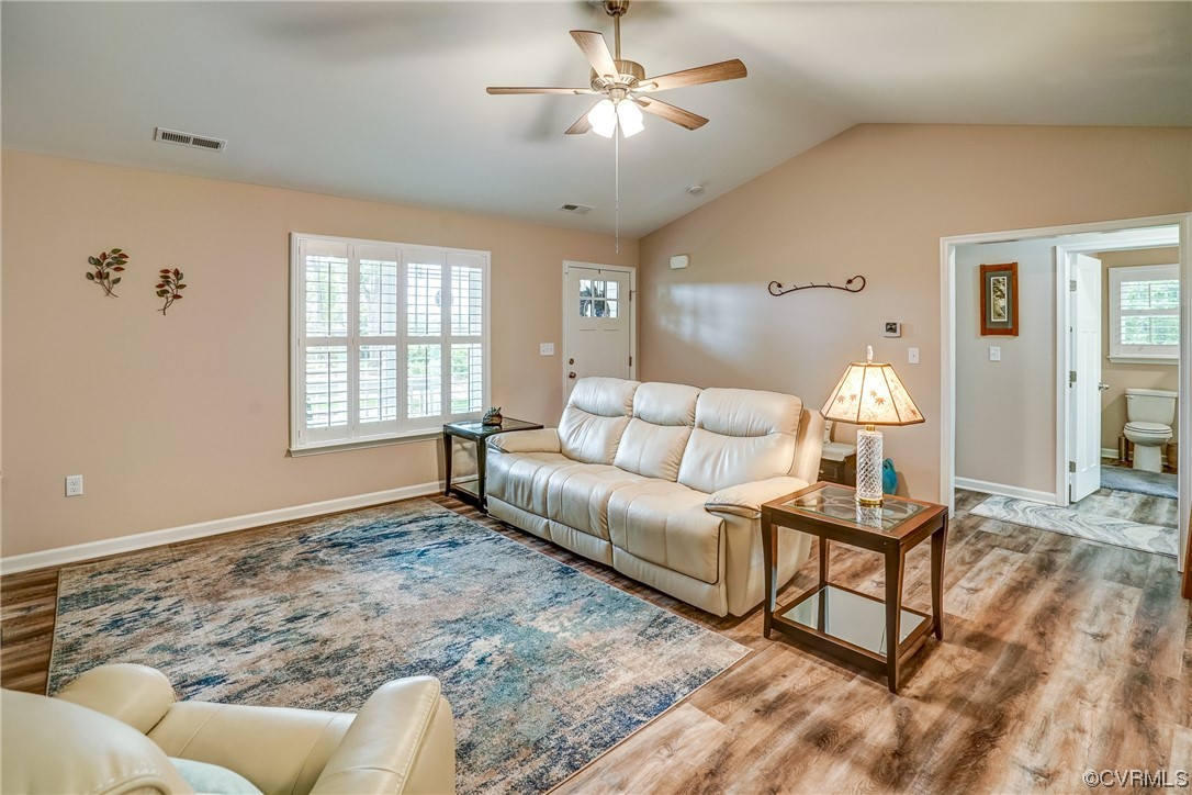 2672 Fredericks Hall Road Mineral, VA 23117 - Photo 3 of 44 a living room with furniture and a window