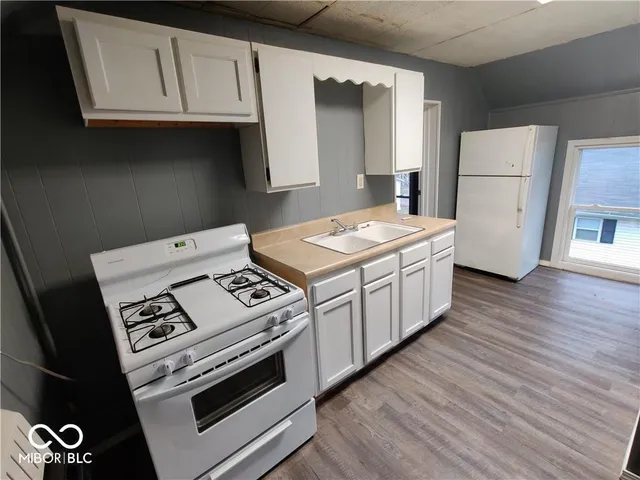 $324,900 | 617 West Franklin Street, Shelbyville, IN 46176