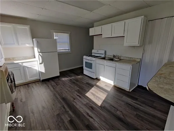 $324,900 | 617 West Franklin Street, Shelbyville, IN 46176