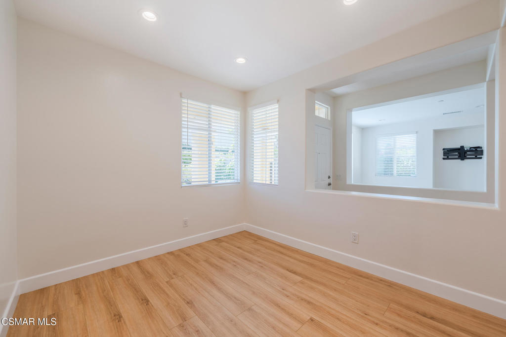 4117 Orontes Way, Unit B Simi Valley, CA 93063 - Photo 11 of 52