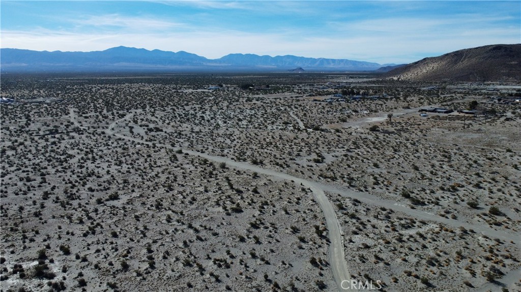 748 San Jacinto Road Adelanto, CA 92301 - Photo 5 of 6 a view of a large building