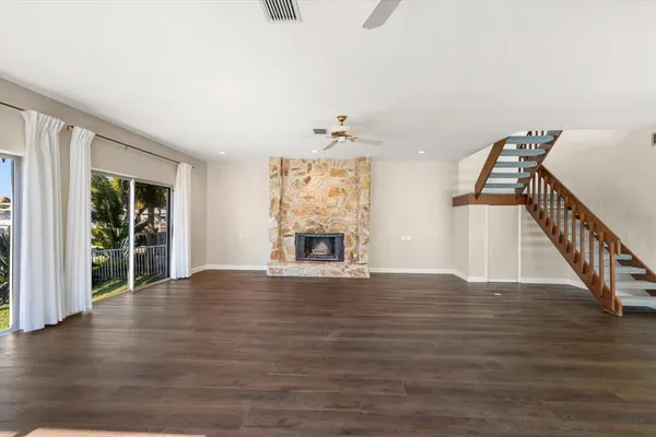 $1,699,000 | 878 Harbor Island, Clearwater Beach, FL 33767