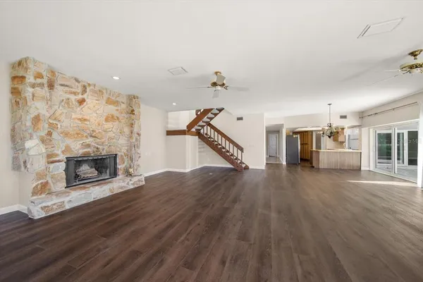 $1,699,000 | 878 Harbor Island, Clearwater Beach, FL 33767