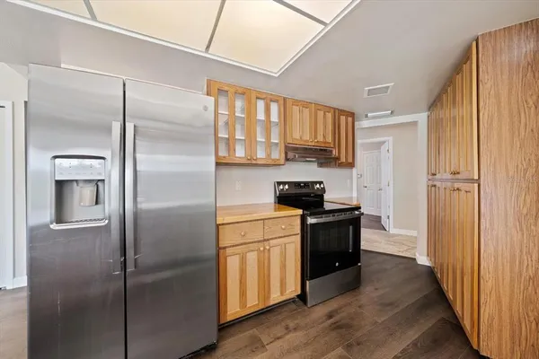 $1,699,000 | 878 Harbor Island, Clearwater Beach, FL 33767