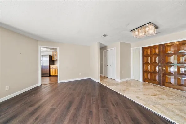 $1,699,000 | 878 Harbor Island, Clearwater Beach, FL 33767