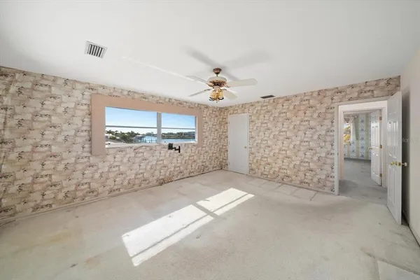 $1,699,000 | 878 Harbor Island, Clearwater Beach, FL 33767