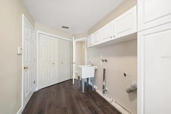 $1,699,000 | 878 Harbor Island, Clearwater Beach, FL 33767