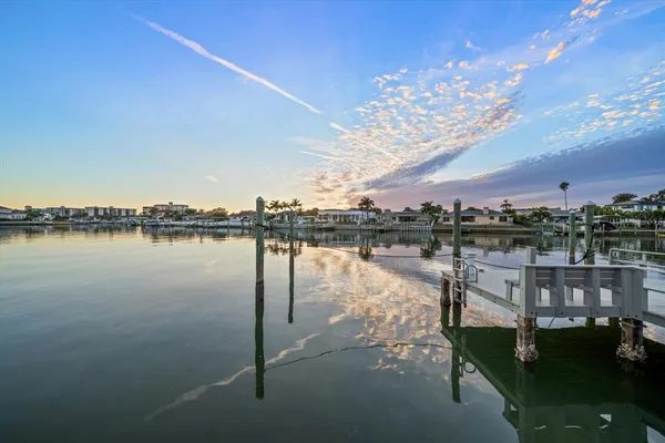 $1,699,000 | 878 Harbor Island, Clearwater Beach, FL 33767