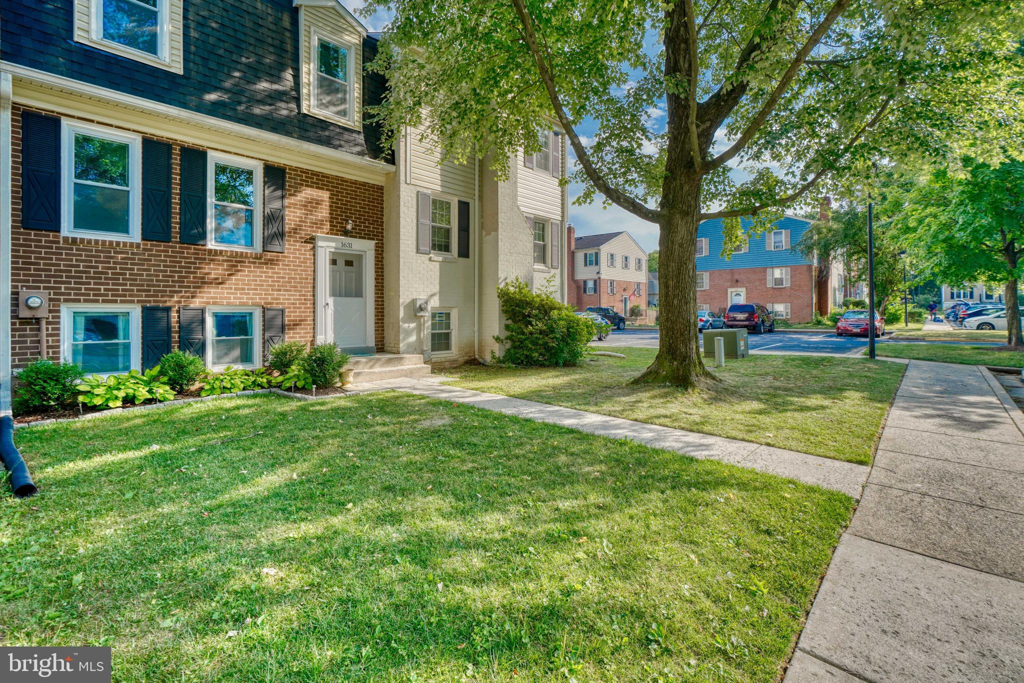 1631 Colonial Way Frederick, MD 21702 - Photo 4 of 62 Gallery Image 4