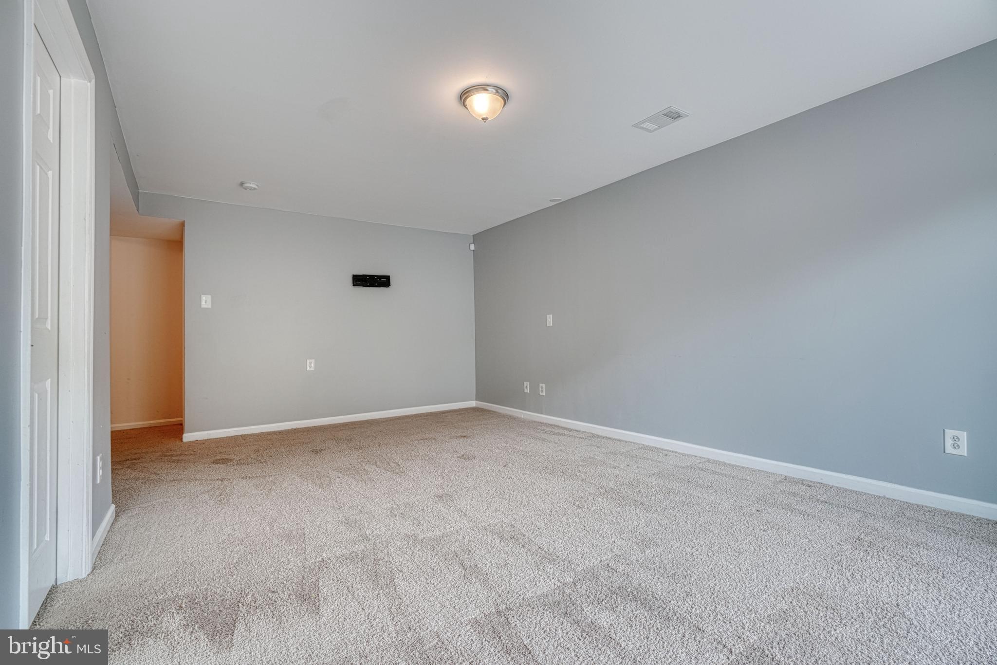 1631 Colonial Way Frederick, MD 21702 - Photo 9 of 62 Gallery Image 9