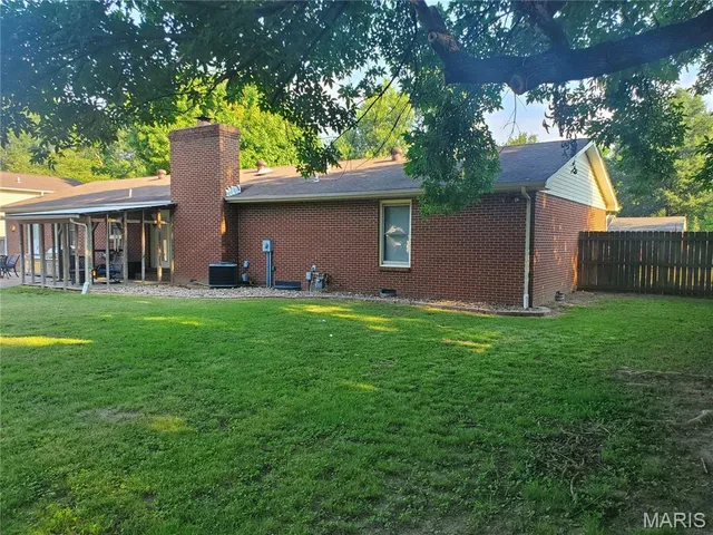 $245,000 | 123 Holmes Drive, Sikeston, MO 63801
