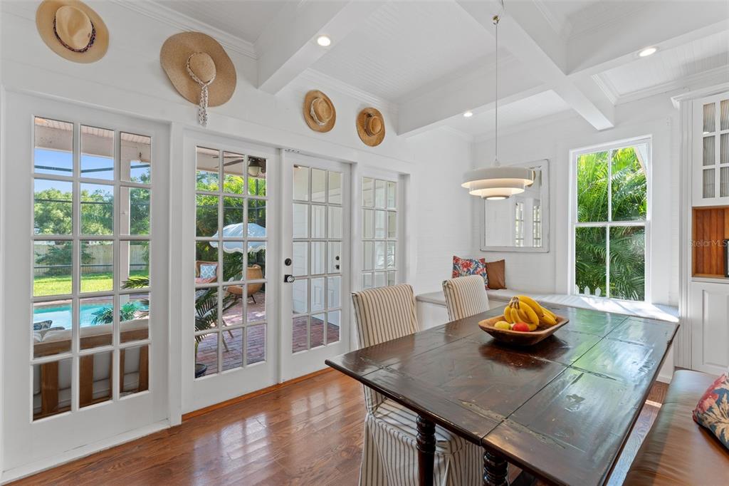 429 Scotland Street Dunedin, FL 34698 - Photo 11 of 78