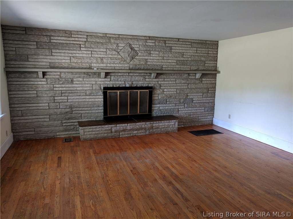 10005 Atkins Road Floyds Knobs, IN 47119 - Photo 4 of 21 Gallery Image 4