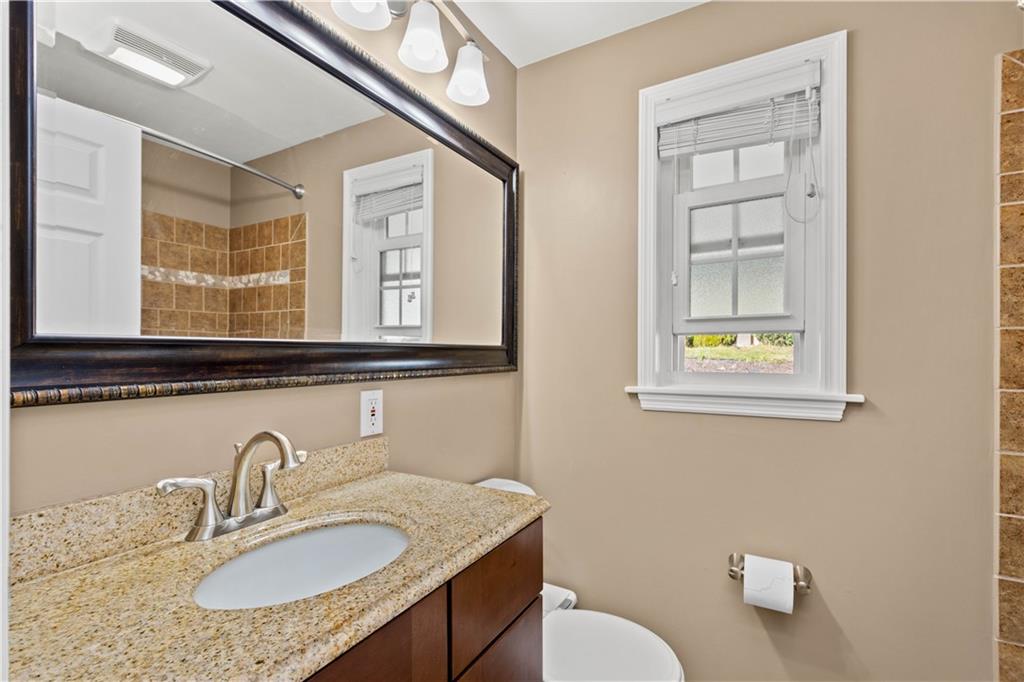 1037 Hastie Road Pittsburgh, PA 15234 - Photo 12 of 24 Gallery Image 12