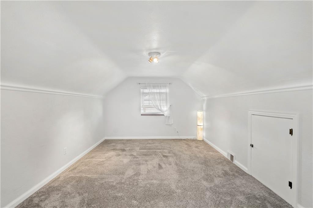 1037 Hastie Road Pittsburgh, PA 15234 - Photo 15 of 24 Gallery Image 15