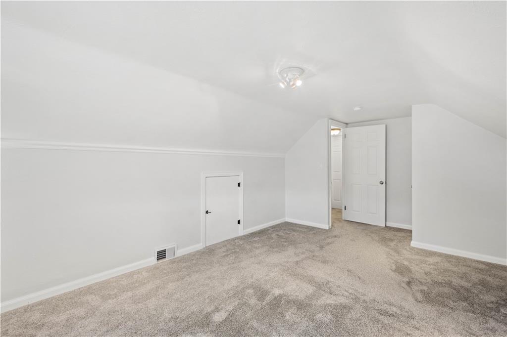 1037 Hastie Road Pittsburgh, PA 15234 - Photo 16 of 24 Gallery Image 16