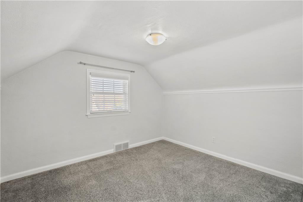 1037 Hastie Road Pittsburgh, PA 15234 - Photo 17 of 24 Gallery Image 17
