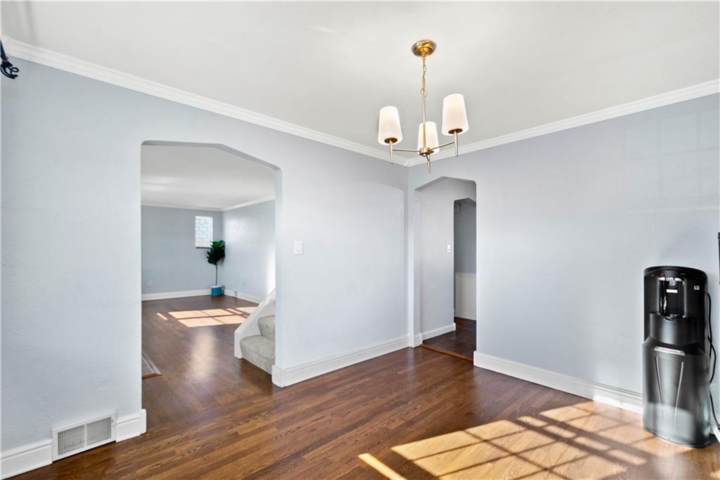 1037 Hastie Road Pittsburgh, PA 15234 - Photo 6 of 24 Gallery Image 6