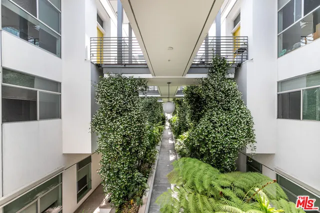 a view of a multi story building