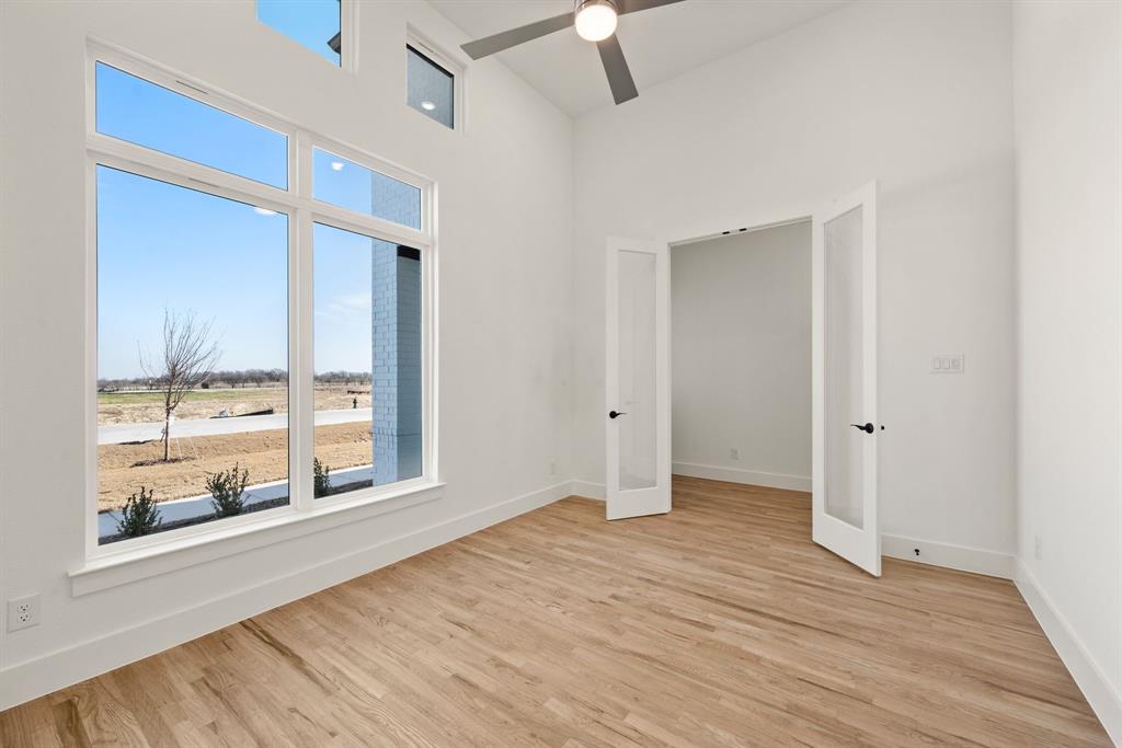 167 Springfield Street Rhome, TX 76078 - Photo 5 of 36