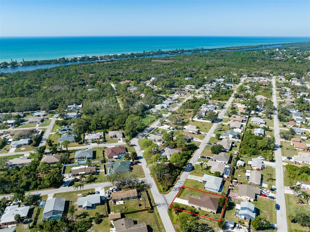 886 Euclid Road Venice, FL 34293 - Photo 32 of 73