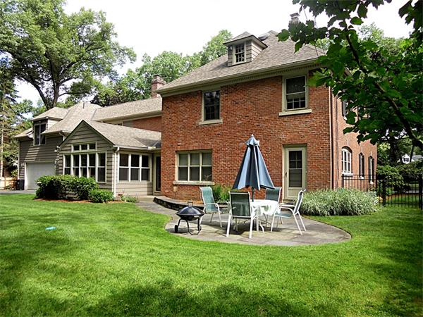 191 Farmington Road Longmeadow, MA 01106 - Photo 3 of 20 Gallery Image 3
