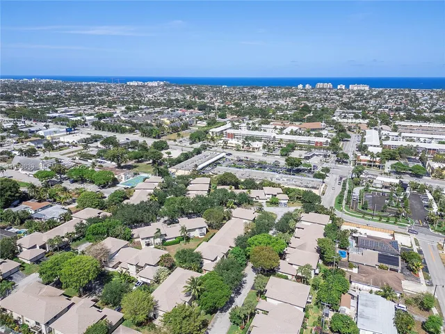 $319,900 | 1759 Northeast 39th Court, Unit 1301, Pompano Beach, FL 33064