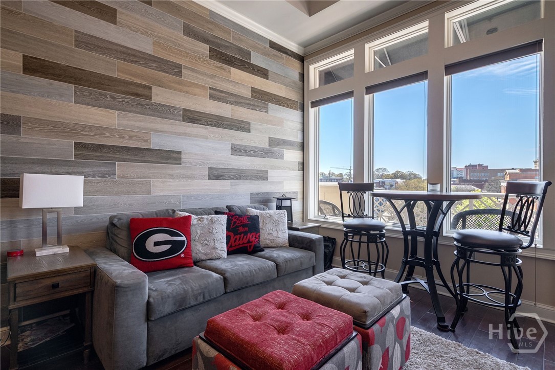 755 East Broad Street, Unit 903 Athens, GA 30601 - Photo 13 of 56 updated wall