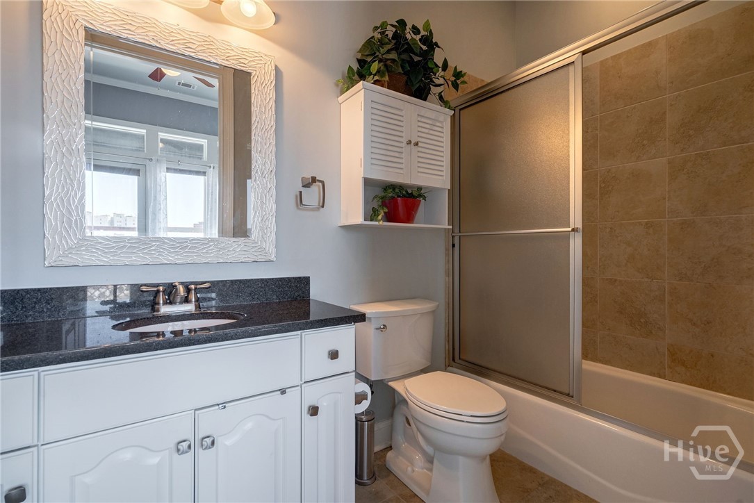 755 East Broad Street, Unit 903 Athens, GA 30601 - Photo 22 of 56 Primary Bath