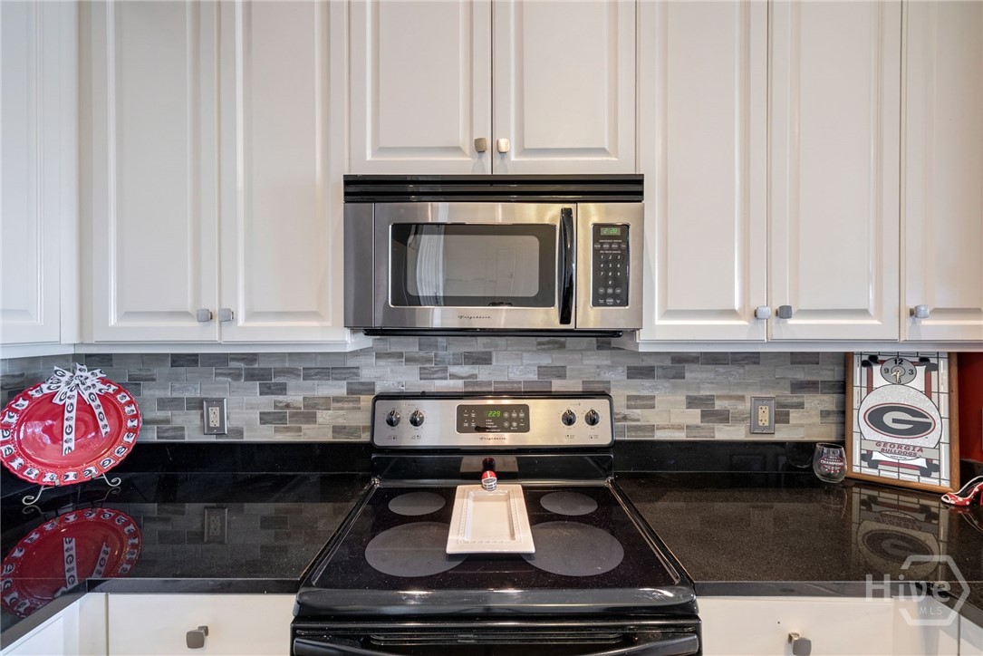 755 East Broad Street, Unit 903 Athens, GA 30601 - Photo 8 of 56 Kitchen