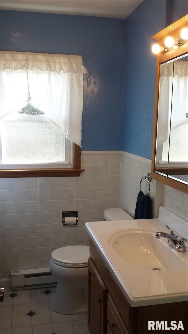 204 Amber Lane Geneseo, IL 61254 - Photo 9 of 19