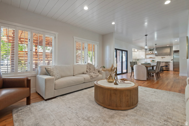 16 Gatehouse Lane Sandy, UT 84092 - Photo 16 of 73 Open concept living area