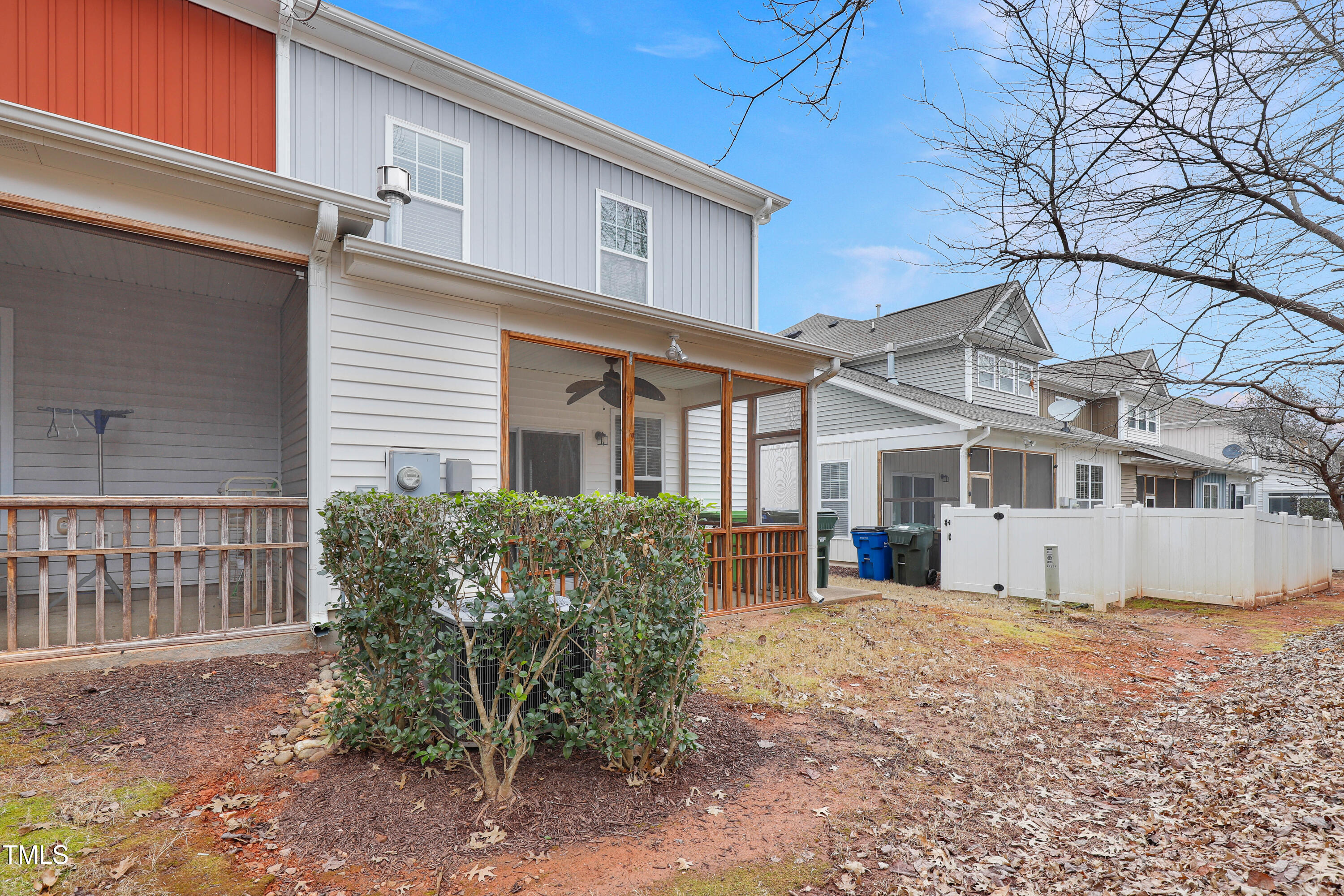 1256 Silver Beach Way Raleigh, NC 27606 - Photo 31 of 38 28