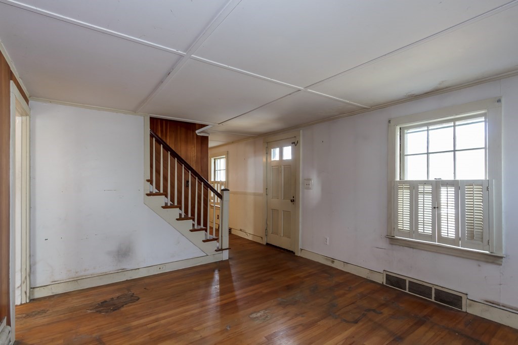 30 Springvale Road Reading, MA 01867 - Photo 27 of 37 Gallery Image 27