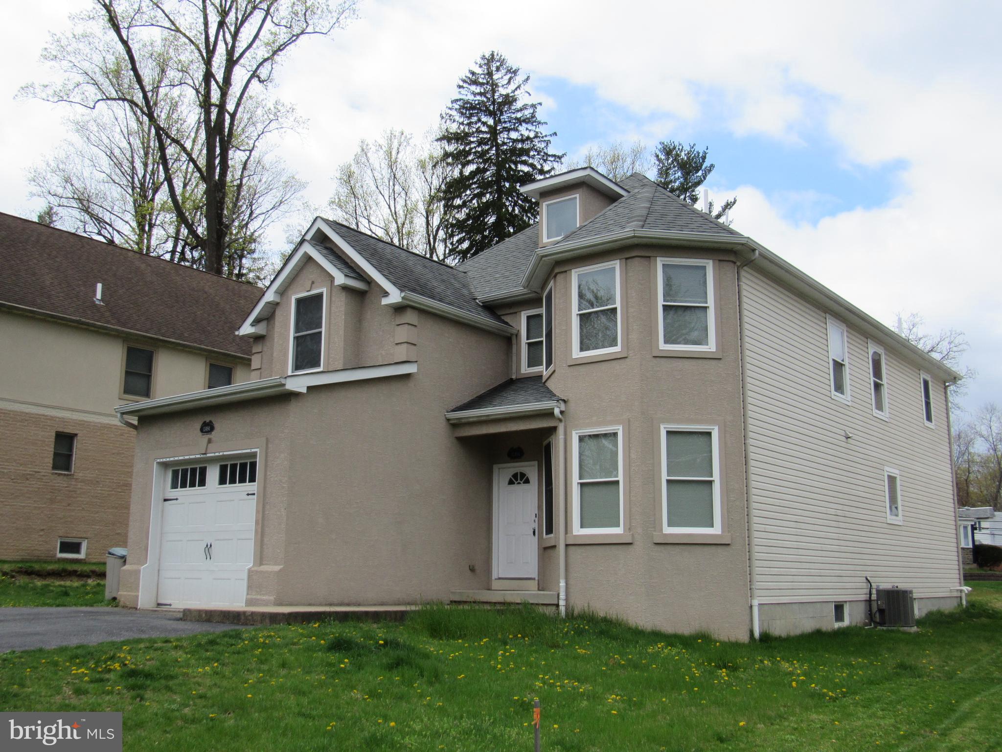 13494 Proctor Road Philadelphia, PA 19116 - Photo 2 of 26