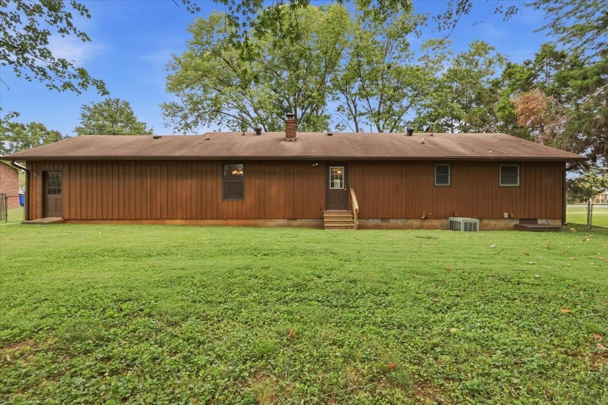 3215 Smallhouse Road Bowling Green, KY 42104 - Photo 38 of 41 Gallery Image 38