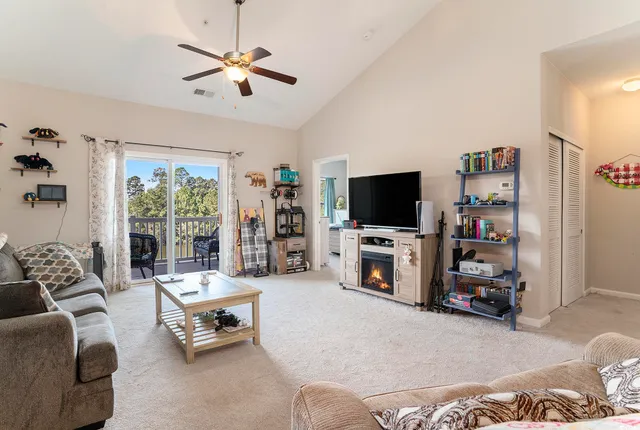 $159,900 | 374 Kiskadee Loop, Unit 38L, Conway, SC 29526