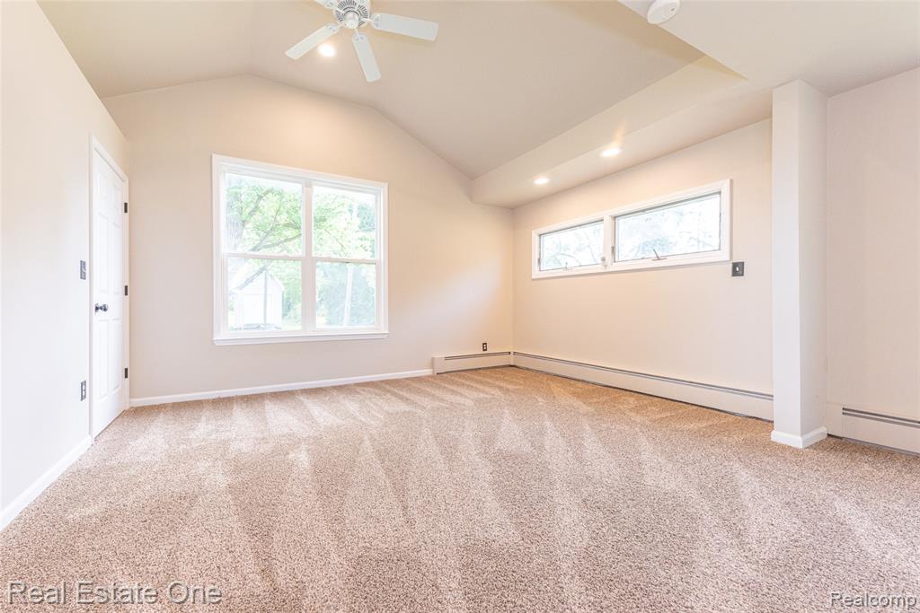 912 North Wixom Road Wixom, MI 48393 - Photo 20 of 49
