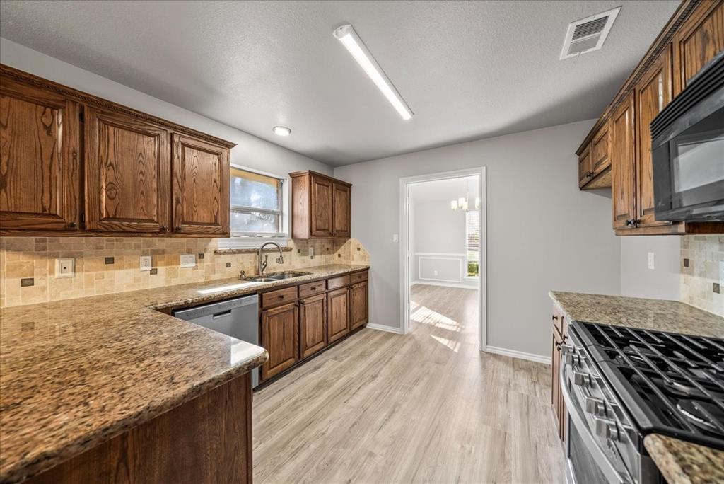 344 Raintree Drive Coppell, TX 75019 - Photo 14 of 31