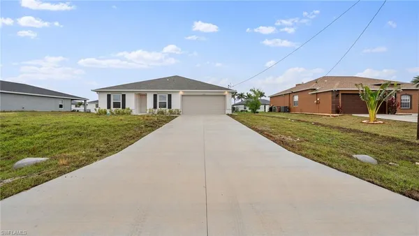$2,000 | 2123 Northwest 24th Terrace, Cape Coral, FL 33993