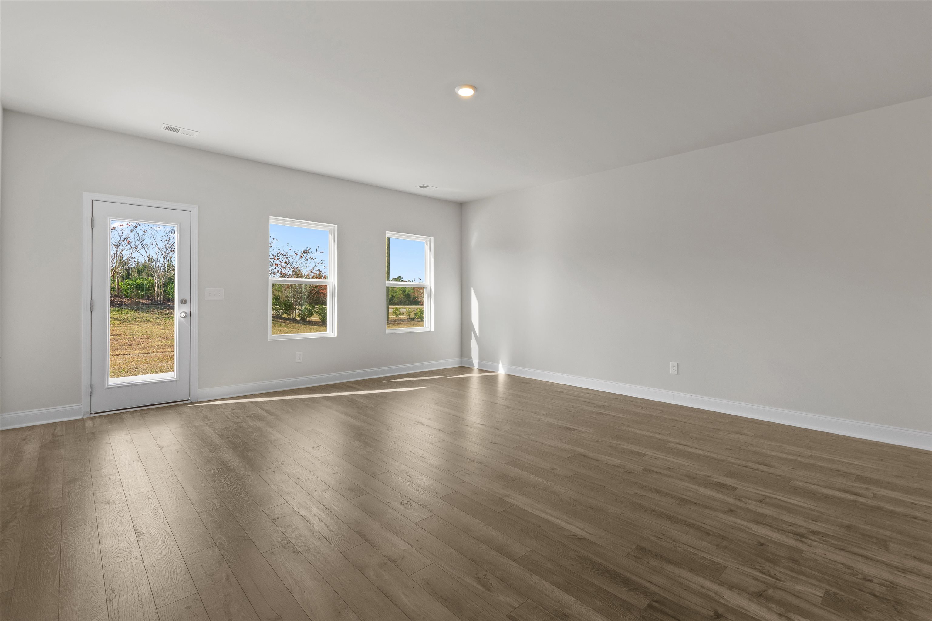 2499 Campton Loop Conway, SC 29527 - Photo 7 of 33